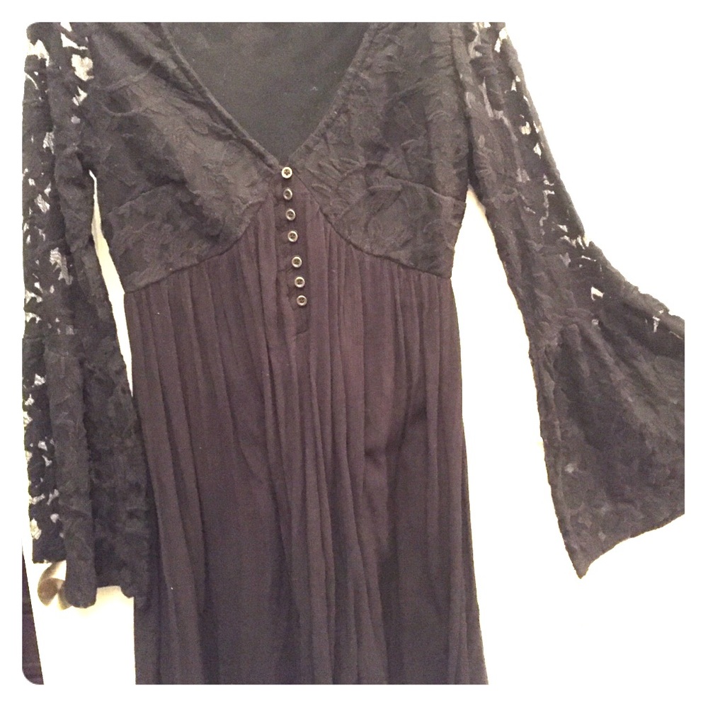 long sleeve lace accent mini dress